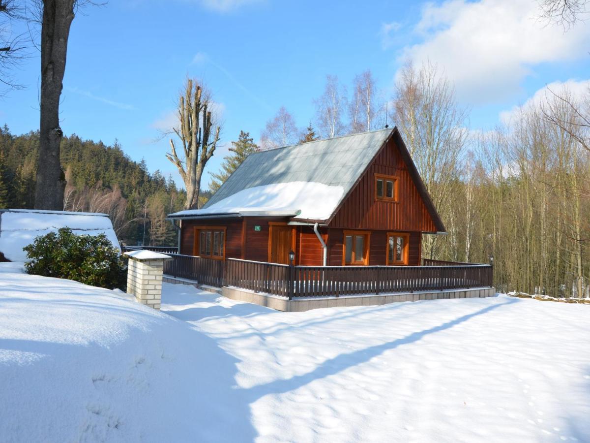Home With Well Kept Fenced In Rice On The Shore Kyjov  Exterior photo